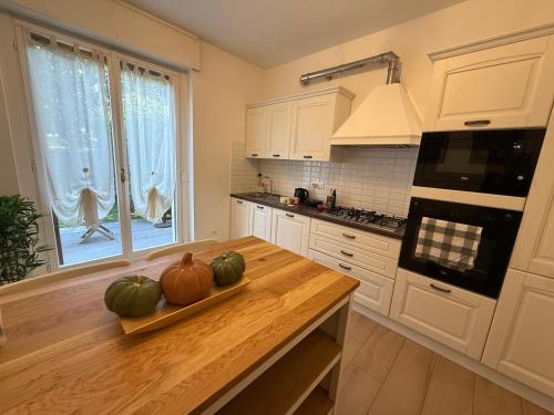köök, Villa with garden 3 BR and near Milan Rho Fiera in Arese