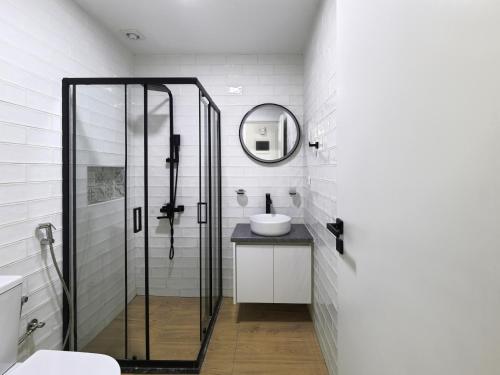Modern Comfort in Kipseli - main image