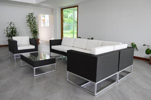 Előcsarnok, Luganvilla Business Hotel and Restaurant in Luganville