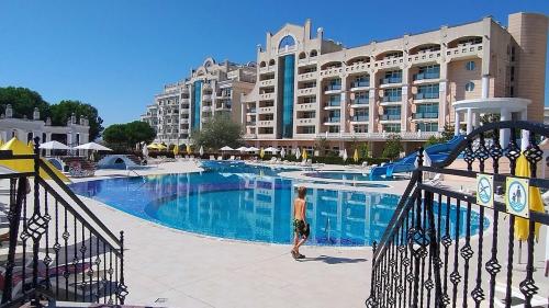 Specious apartment near beautiful beach Pomorie – khách sạn tại Pomorie