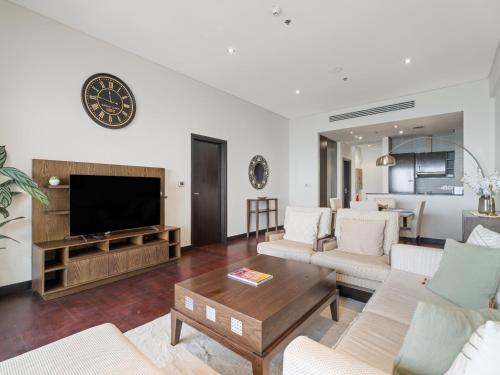 Seaside Serenity 1BR Residence in Royal Amwaj - image 12