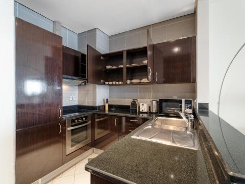 Seaside Serenity 1BR Residence in Royal Amwaj - image 5