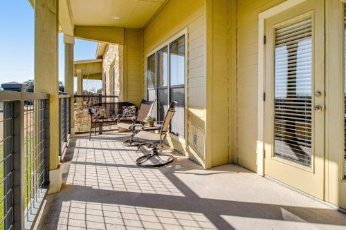 Golf-course getaway with fairway views, pool, WiFi, & central AC in McQueeney (TX)