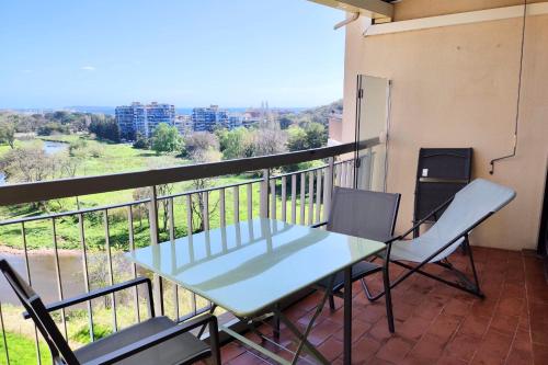 46 m love nest with shared pool