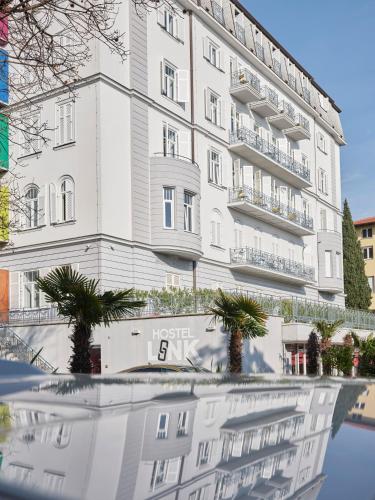 Hostel Link in Lovran