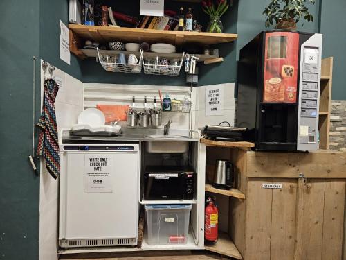 Hostel Cosmos Amsterdam - image 3