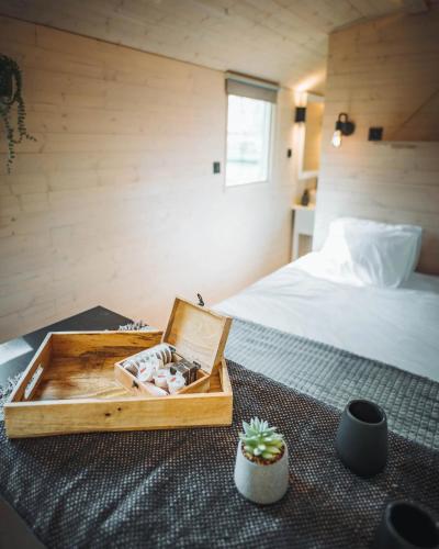 Camping Papillon Kinrooi - Pipowagen met terras gîte à louer Gremelslo