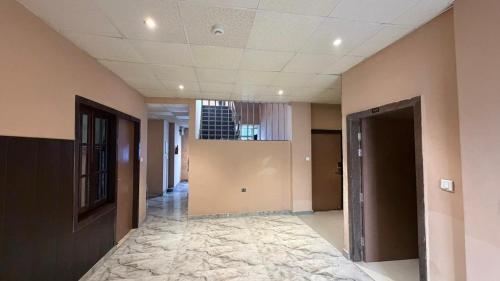 Collection O Hotel Mars Inn – Lucknow, 