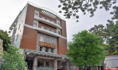 Starlight Hotels Palm Tree Mylapore Ramakrishna Mutt Road chennai photo 5