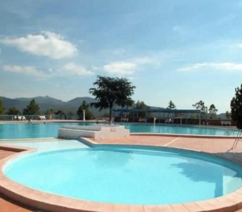 Swimming pool, Maison PAPILLONS in Le Bonfin