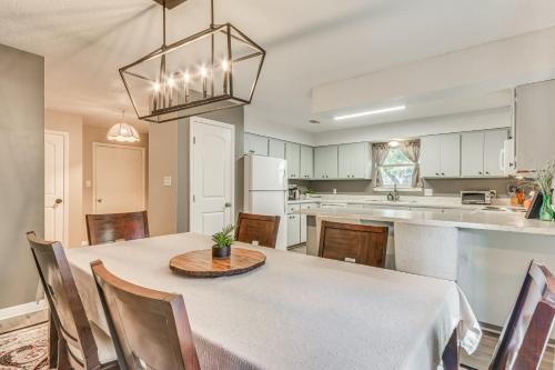 Cottage Vibes in Shalimar! Pet-Friendly Townhome in Shalimar (Florida)