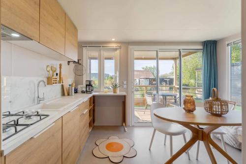 Køkken, Camping Papillon Kinrooi - Vakantiehuis Premium 4P in Kinrooi