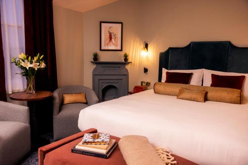 room detail thumbnail 0