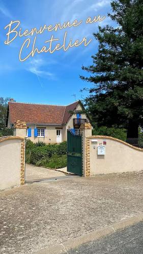 Viesnīcas āriene, Le Châtelier (Le Chatelier) in Saint-Benoit-la-Foret