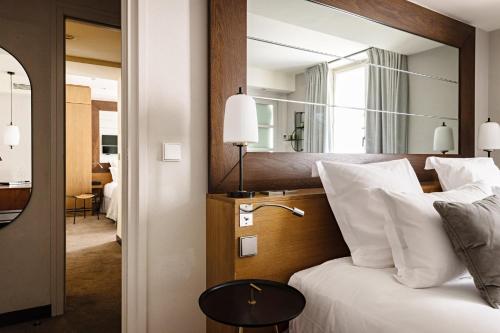 room detail thumbnail 0