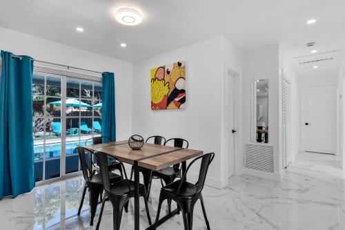 Relax & Fun Hollywood Private Pool | Arcade Game in Pembroke Pines