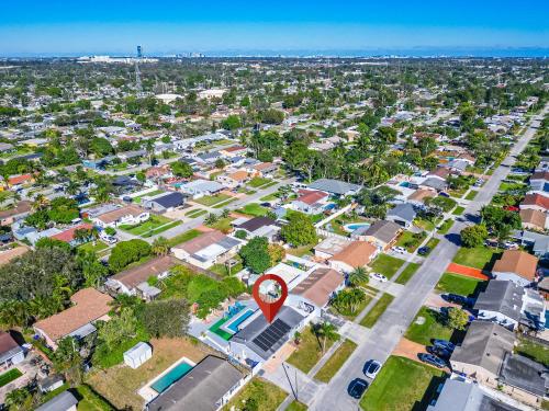 Relax & Fun Hollywood Private Pool | Arcade Game in Pembroke Pines