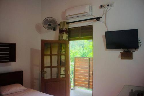 Sangria Grand Hotel -pvt Ltd middeniya - image 4