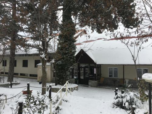 Jubilee Hotel Troodos - image 8
