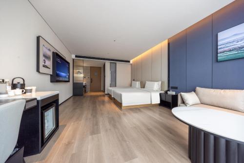 Atour Hotel Shenzhen Sports Center West Nigang Road - image 2