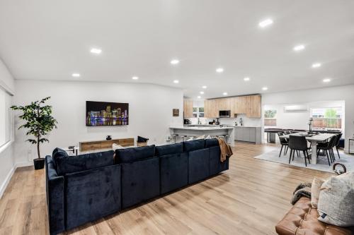 Modern & Cozy Private Pool Home in North Miami Beach (Fl)