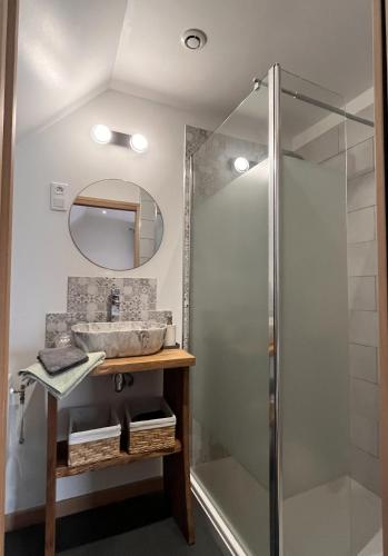 Duša, La Chambre du Valois in Cuvergnon