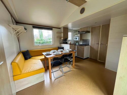 Paris Camping Ile du Roi in Triel-Sur-Seine