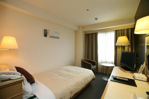 Cypress Garden Hotel The 3-star Cypress Garden Hotel offers comfort and convenience whether youre on business or holiday in Nagoya. The property offers a high standard of service and amenities to suit the individual need