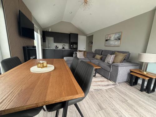 Beyond The Waters Edge Chalet in Achill Island