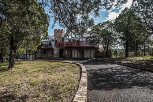 White Mountain Chateau, Ruidoso