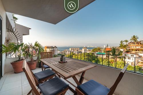 Two Story Condo with Amazing Ocean-Sunset Views