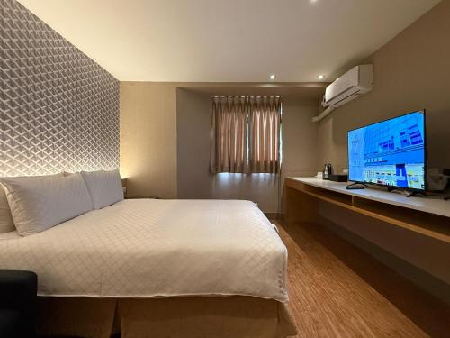 room detail thumbnail 0