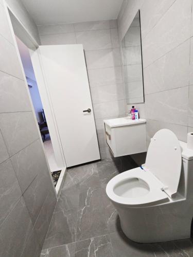 City centre Majestice Suite KLCC - image 13