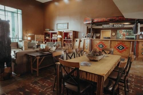 Wildwood Lodge in Pewaukee, USA