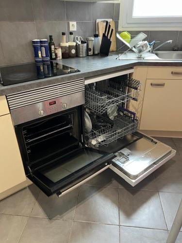 Kitchen, Private Room in a Shared Appartment in Asnieres-sur-Seine