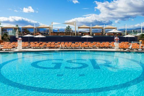 Swimming pool, Grand Sierra Resort & Casino in Reno (NV)