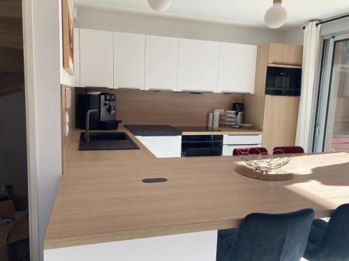 設施, Appartement de Prestige Neuf, Vue Montagne et 2 Balcons St Mamet, Luchon in 聖馬麥特
