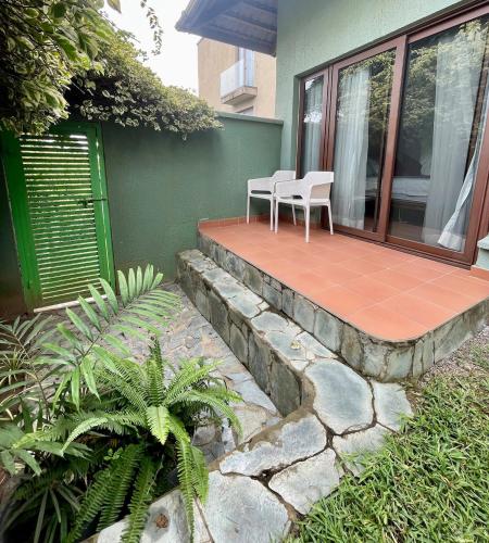 Удобства, Lush Garden Chalet in Амасаман