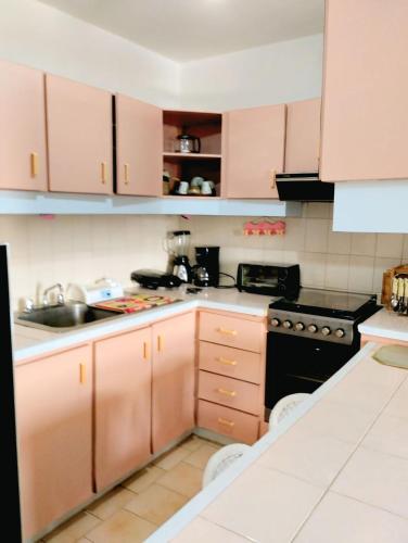 Kitchen, Apartamento Punta Brava con Piscina y Ubicacion Central in Tucacas