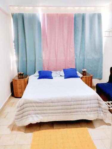 Apartamento Punta Brava con Piscina y Ubicacion Central in Tucacas