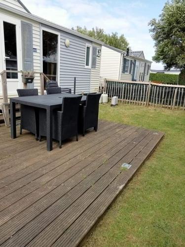 Stacaravan familytime nr 2014 Bredene 6p nieuwe plaats rechtstreeks pad zwembad in 布雷德訥
