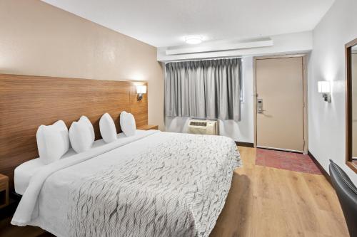 Red Roof Inn PLUS+ Columbus-Ohio State University OSU - image 37