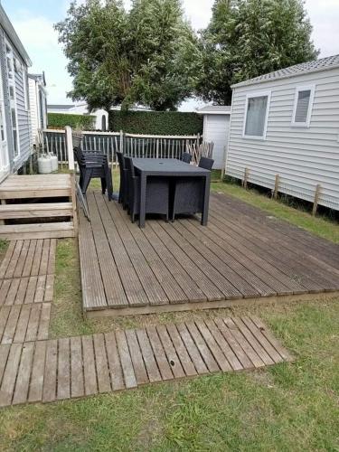 Stacaravan familytime nr 2014 Bredene 6p nieuwe plaats rechtstreeks pad zwembad in 布雷德訥