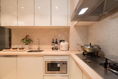 Shenzhen Binhe Impression Hotel Apartments near 頌富 Chung Fu