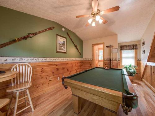 Cub’s Cove 1 Bedroom Near Downtown View Jetted Tub WiFi Sleeps 4 - image 18