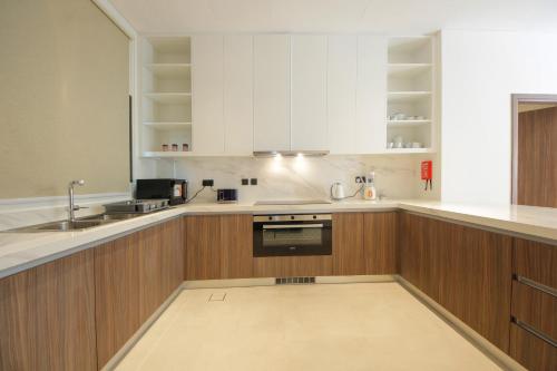 Kitchen, Silk Valley - Al Jurf Luxury 4BR maid's with private pool in Ghantoot