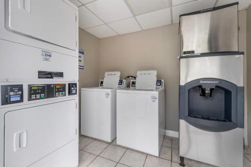 Hotel Deerfield Inn & Suites Acworth Atlanta – Acworth, GA