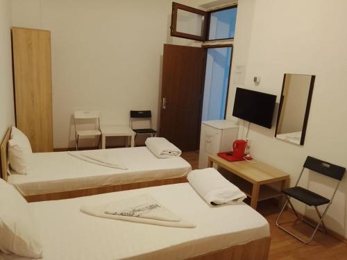 Cazare - Accommodation Room Type - Triple Room with Shared Bathroom
