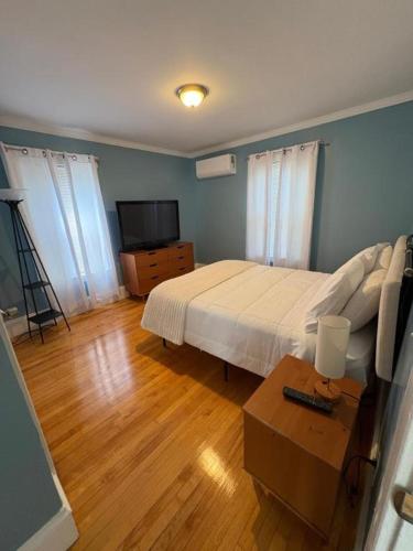 Nearby Historical Attractions • 3BR/1BA • Sleep 7 in 洛厄爾