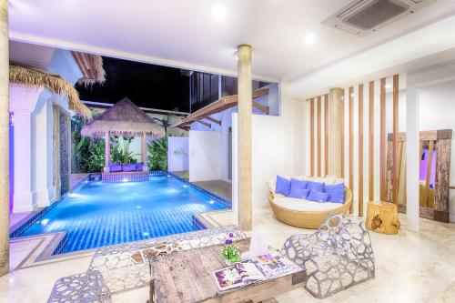 

Escape De Phuket Hotel & Villa
